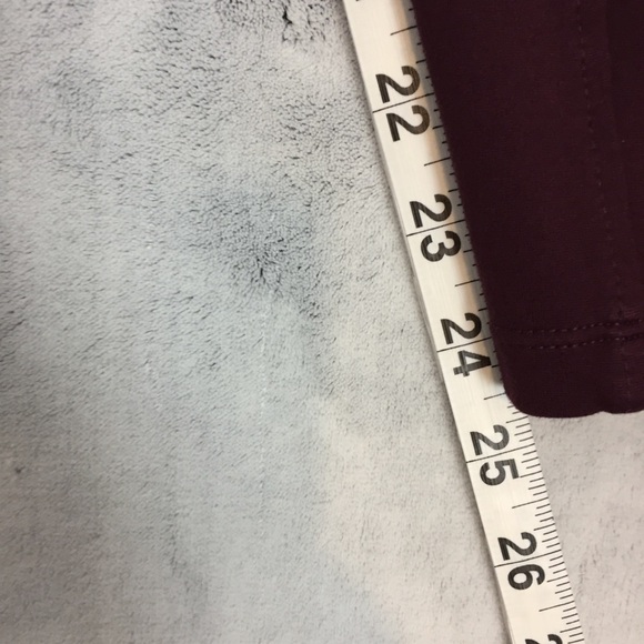 Kismet Workout Capris Size Large Purple with Stretch Panels Athleisure Pants - Picture 7 of 7